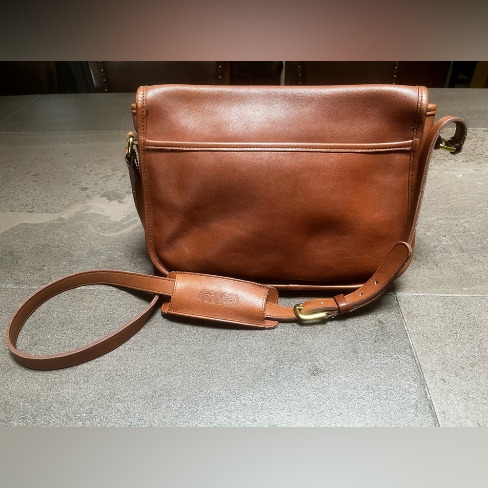 Vintage COACH City Bag in British Tan with Turn Lock Shoulder Bag 9790 - Picture 4 of 9